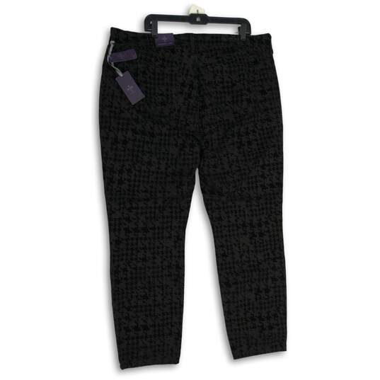 NWT NYDJ Womens Black Houndstooth Flocked Legging Cropped Jeans Size 20 image number 2