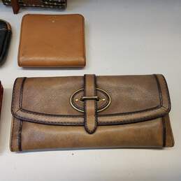 Fossil Assorted Bundle Lot Set of 6 Leather Wallets alternative image