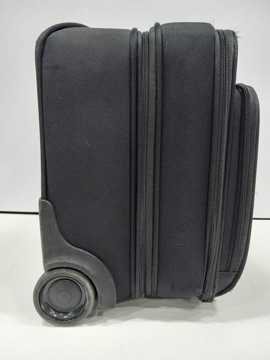Samsonite Black Carry On Luggage/Suitcase image number 3