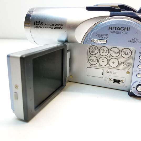Hitachi DZ-MV550A DVD Camcorder image number 5