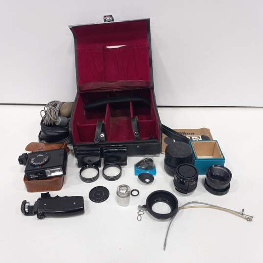 Vintage Bundle of Camera Accessories w/Travel Case image number 1