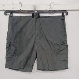 Columbia Men's Gray Cargo Shorts Size 52