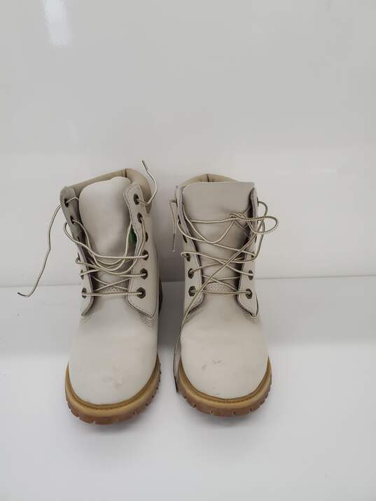 Timberland 8228A Women's Premium Cream Boots Size-8.5 Used image number 1