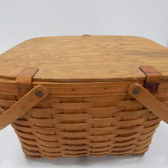 Vintage Longaberger Double Handle Picnic Basket W/ Riser Stand image number 5