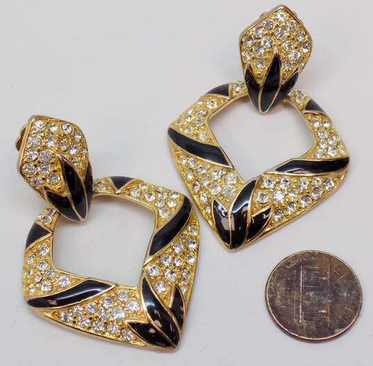 Vintage Bijoux Designs New York Goldtone Icy Rhinestones & Black Enamel Drop Statement Clip On Earrings 32.4g image number 2