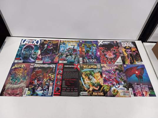 Bundle of 12 Assorted Marvel Comics image number 1