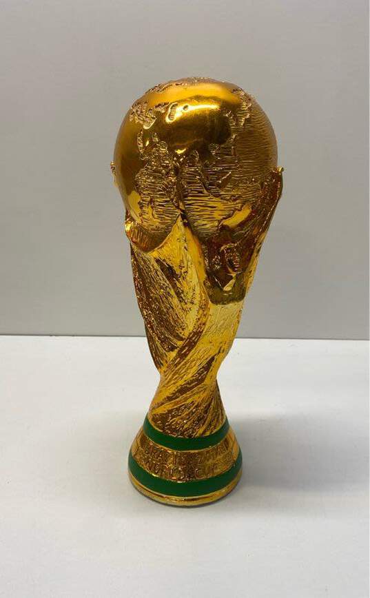 World Cup Brazil 2014 Metal Replica Trophy Gold Metallic image number 1