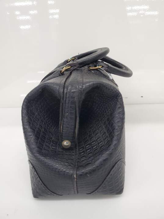 Black Women VTG Genuine Leather Hand Bag/ purse Used (Unbranded) image number 2