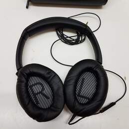 Bose Wired On Ear Black Headphones W/Case Untested alternative image