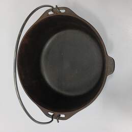 Vintage Handled Cast Iron Spider Skillet Pot Cauldron Dutch Oven alternative image