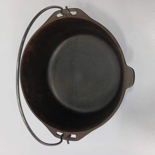 Vintage Handled Cast Iron Spider Skillet Pot Cauldron Dutch Oven image number 2
