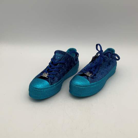 NWT Womens CTAS Miley Cyrus 563721C Blue Sparkle Faux Fur Sneaker Shoes Size 7 image number 1