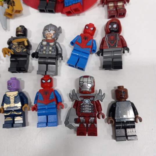 Bundle of Lego Disney Marvel Minifigures image number 5