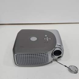 Dell Front Projector  and Accessories in Case alternative image