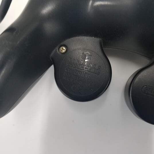 Black Nintendo GameCube Controller Untested image number 4