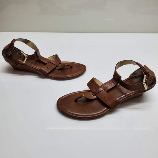 AUTHENTICATED WMNS COACH 'VELVET' LEATHER WEDGE STRAPPY SANDALS SZ 9 image number 1