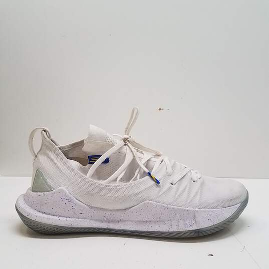 Under Armour Curry 5 Low Triple White Athletic Shoes Men's Size 9 image number 1