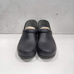 Dansko Women's Black Clogs Size 42