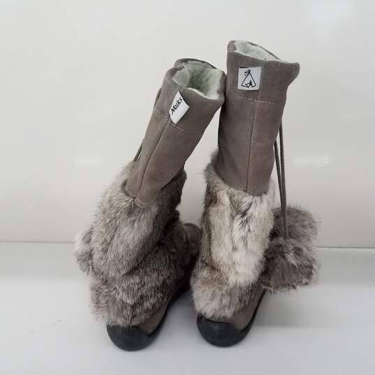 Muk Luks Snowy Owl Rabbit Fur & Suede Women's Winter Boots Size 5 image number 4