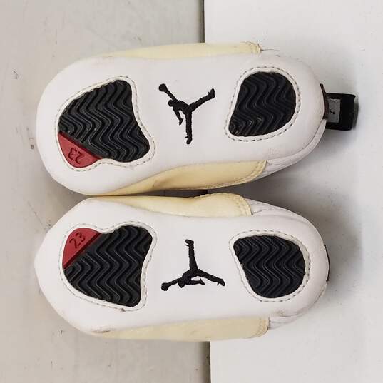Air Jordan Black/Varsity Red White Crib Shoes Size 2C image number 5