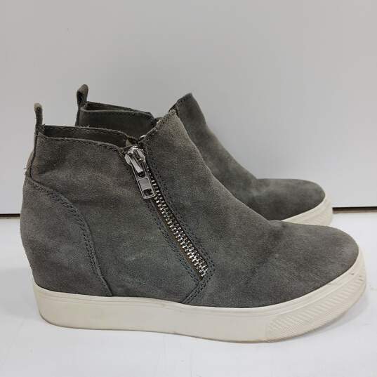 Steve Madden Women's Gray Suede Heeled Sneakers Size 8.5 image number 3
