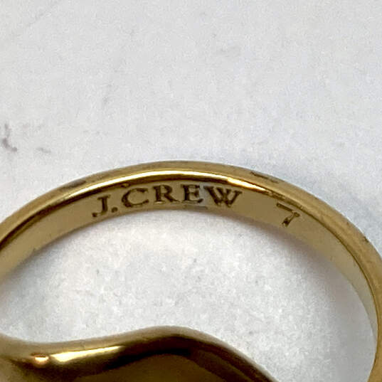 Designer J. Crew Gold-Tone Asymmetric Shaped Band Ring Size 6.75 image number 5