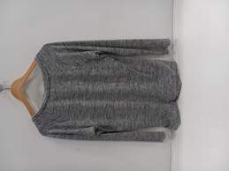 Men’s Gray V-Neck Knit Pullover Sweater Sz L alternative image