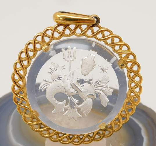 VNTG Crown Trifari Aquarius Water Bearer Glass & Gold Tone Zodiac Pendant 17.2g image number 7