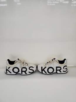 Used Michael KORS White GRAPHIC BLACK LOGO Platform Sneakers Size-8.5 alternative image