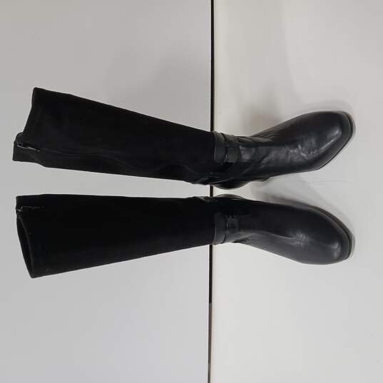 Women's Black Leather Shin High Boots Size 8 image number 1