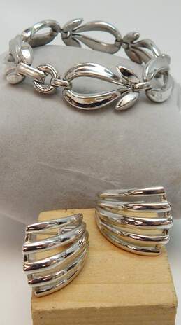 Vintage Crown Trifari Silver Tone Bracelet & Fan Shape Earrings 37.9g