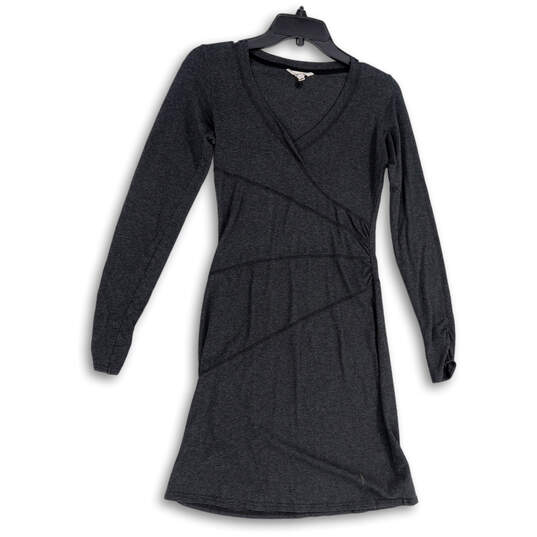 Womens Gray Ruched Long Sleeve V-Neck Knee Length Sheath Dress Size XXS image number 1