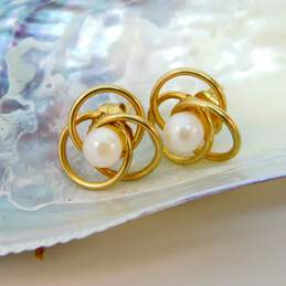 14K Yellow Gold White Pearl Interlocking Circles Post Earrings 0.6g