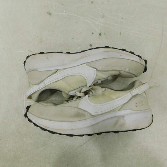 Nike Waffle Debut White Grey Women's Shoes Size 8.5 image number 4