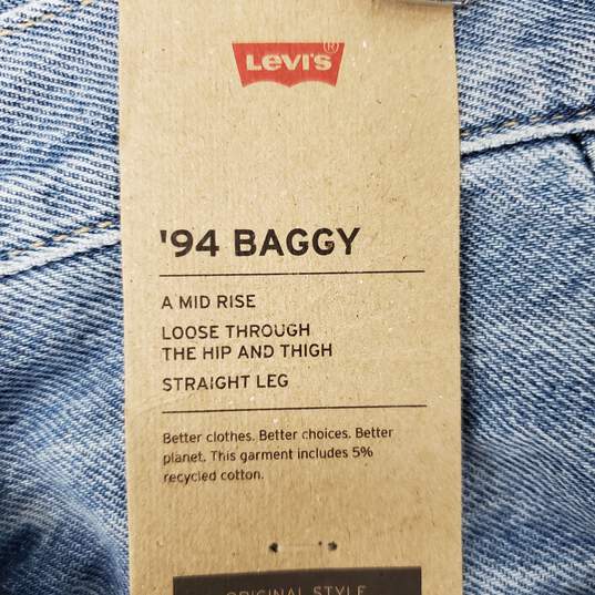 NWT Levi's WM's '94 Baggy Mid-Rise Straight Leg Distressed Blue Jeans Size 32 x 31 image number 3