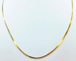 Elegant 14K Yellow Gold Herringbone Chain Necklace 13.1g alternative image