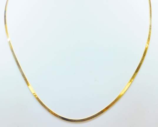 Elegant 14K Yellow Gold Herringbone Chain Necklace 13.1g image number 2