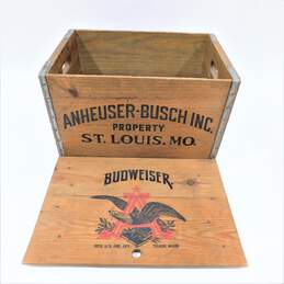 VNTG Anheuser Busch Budweiser Beer Wood Crate Box w/ Bottle Cap Checker Game Lid