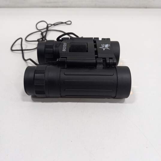 WM 6019 Black DCF Compact Binoculars in Case image number 4
