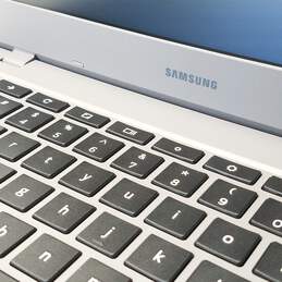 Samsung Chromebook 4 11.6in Intel Celeron Chrome OS alternative image