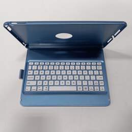 Tablet Keyboard & Case Blue alternative image