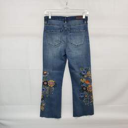 Blank NYC Blue Cotton Floral Embroidered Raw Hem Ankle Crop Flare Jean WM Size 26 alternative image