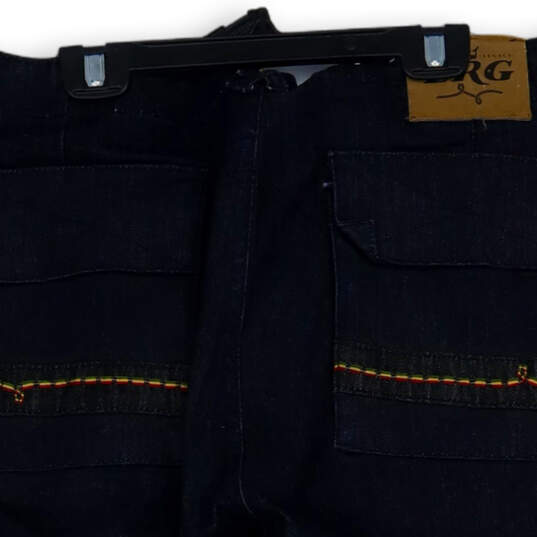Mens Black Flat Front Slash Pockets Dark Wash Casual Cargo Shorts Size 36 image number 4
