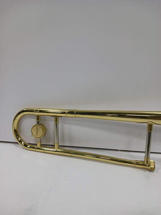 Mendini by Cecilio Brass Trombone w/Soft Carrying Case image number 4