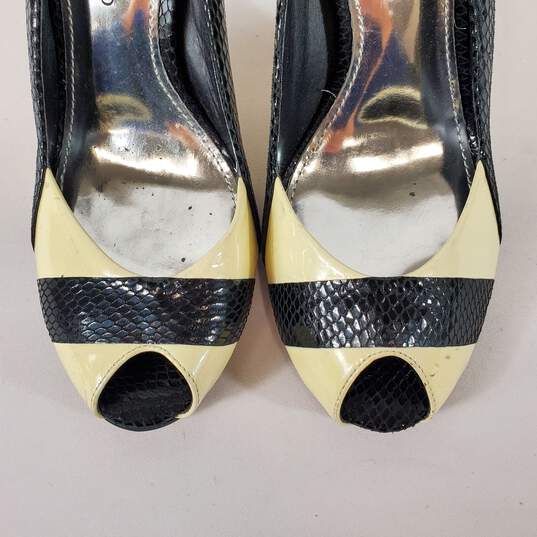 Vince Camuto Multi Stripe Leather Pump Heels Shoes Size 7.5 B image number 6