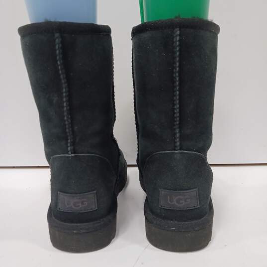 Women's Black Ugg Boots Size 7 image number 4