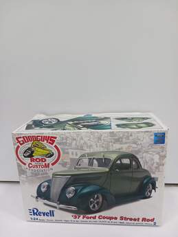 Revell '37 Ford Coupe Street Rod Model w/Box alternative image