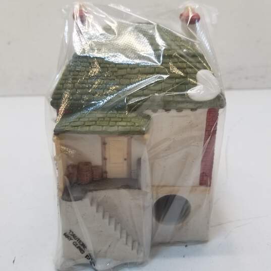 Department 56 Heritage Village Collection Dickens' Village Series Fezziwig's Warehouse image number 3