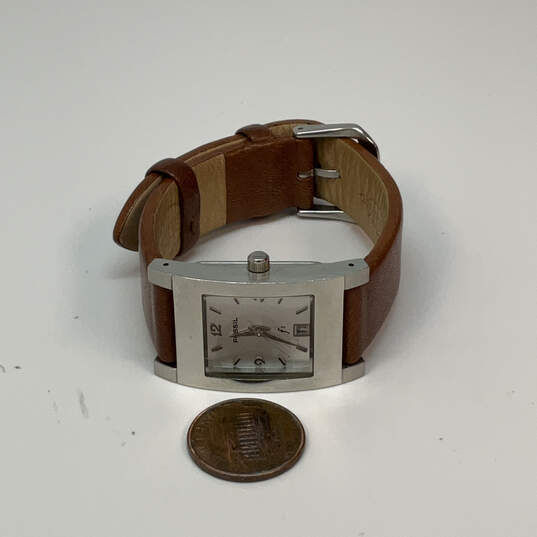 Designer Fossil F2 ES-9587 Silver-Tone Adjustable Strap Analog Wristwatch image number 3