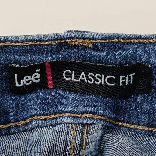 Lee Classic Fit Women's Capri Jeans Size 10 image number 4